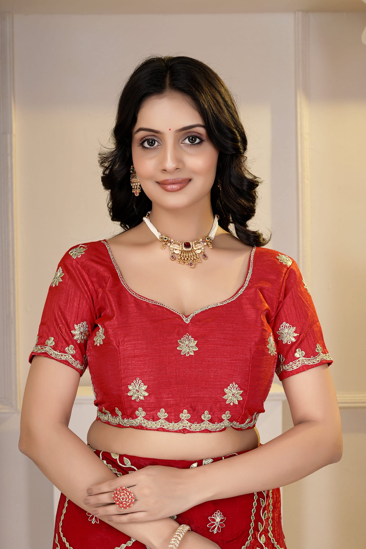 Elegant Embroidered Silk Blend Saree – Designer Ethnic Collection